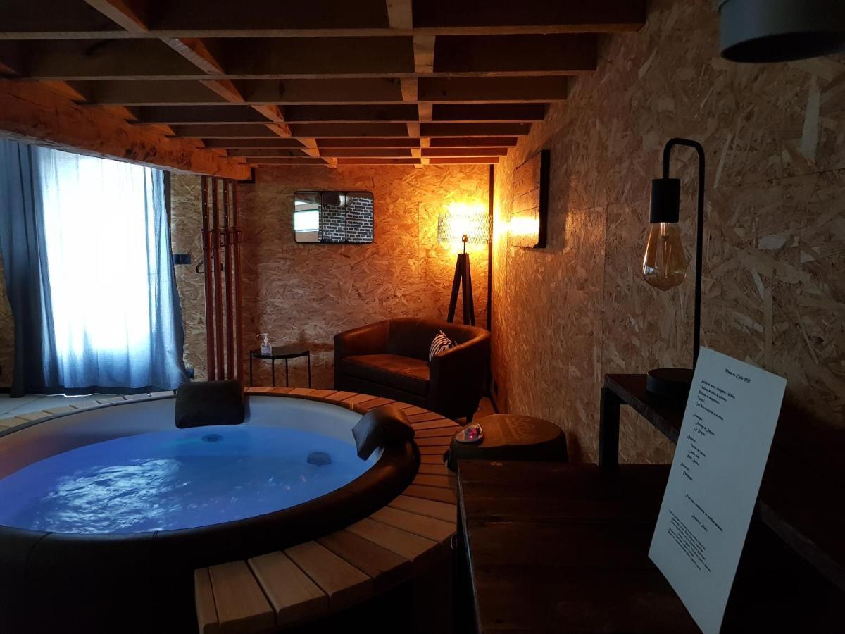 Au Soleil Vert - Chambre De Charme Avec Spa Et Sauna Prives Zeggers-Cappel Экстерьер фото