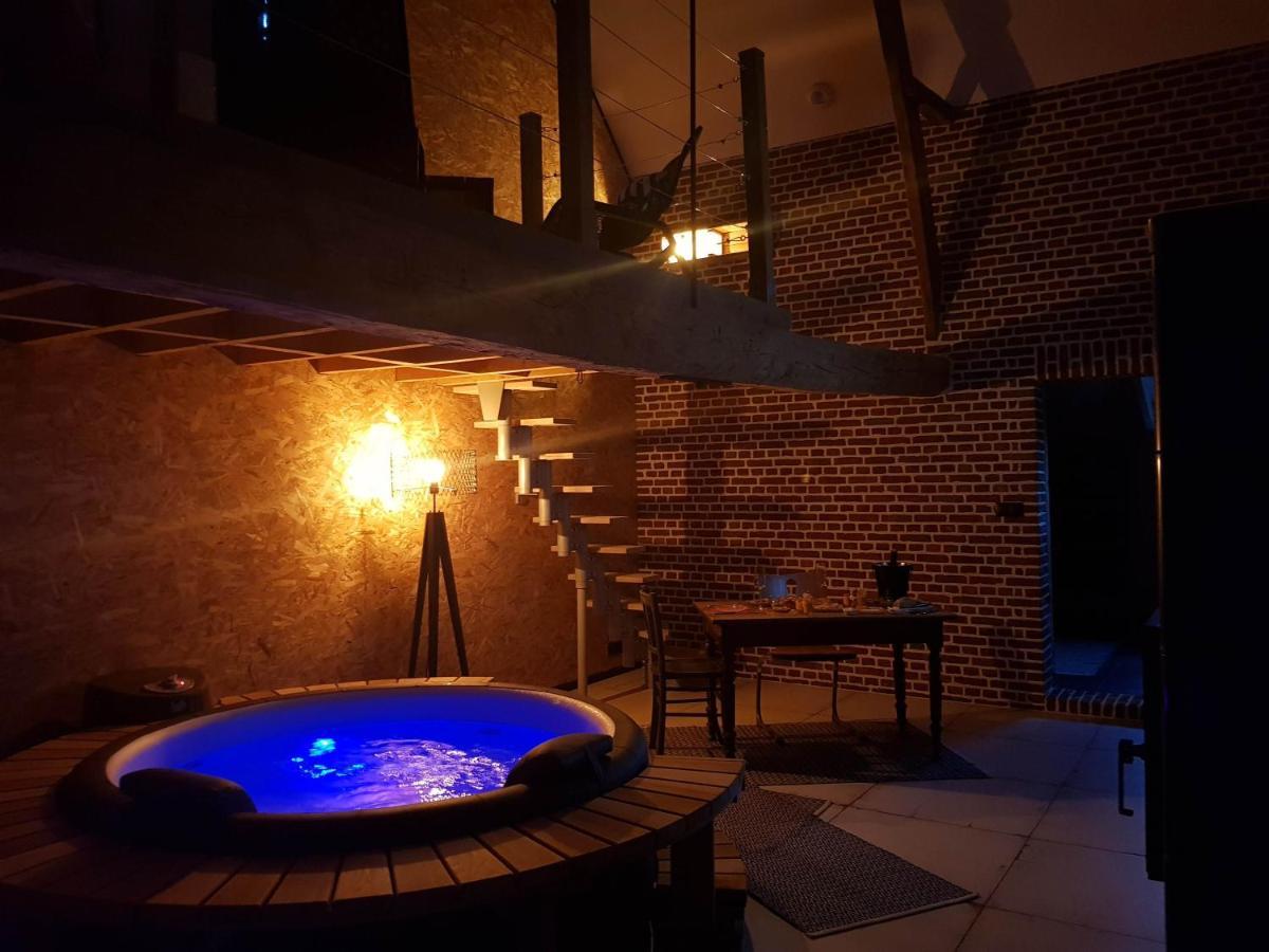 Au Soleil Vert - Chambre De Charme Avec Spa Et Sauna Prives Zeggers-Cappel Экстерьер фото