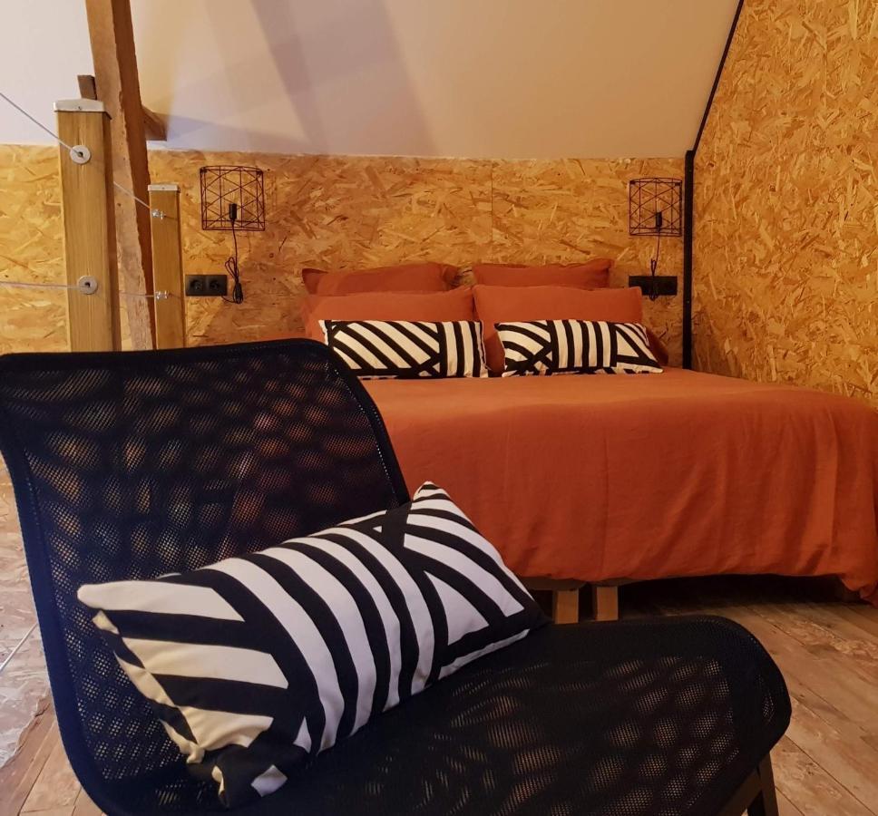 Au Soleil Vert - Chambre De Charme Avec Spa Et Sauna Prives Zeggers-Cappel Экстерьер фото